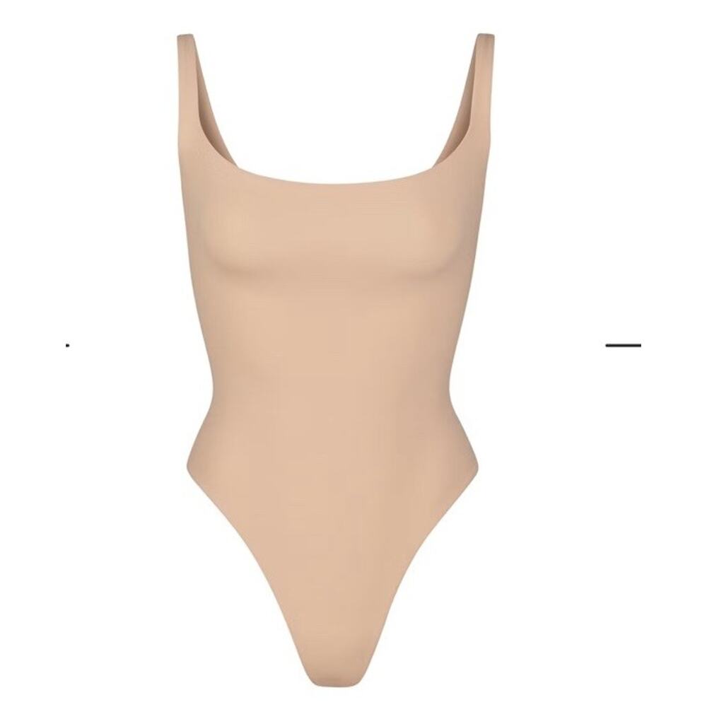 NWT Skims Seamless Tan Bodysuit